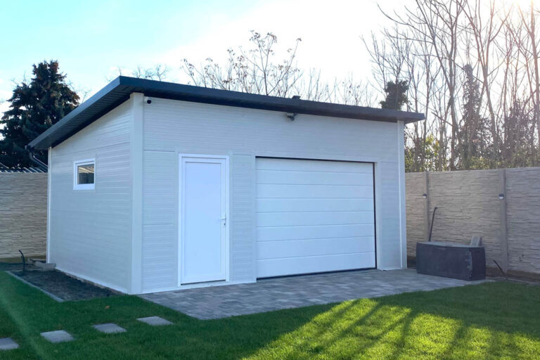 Szendvicspanel garázs